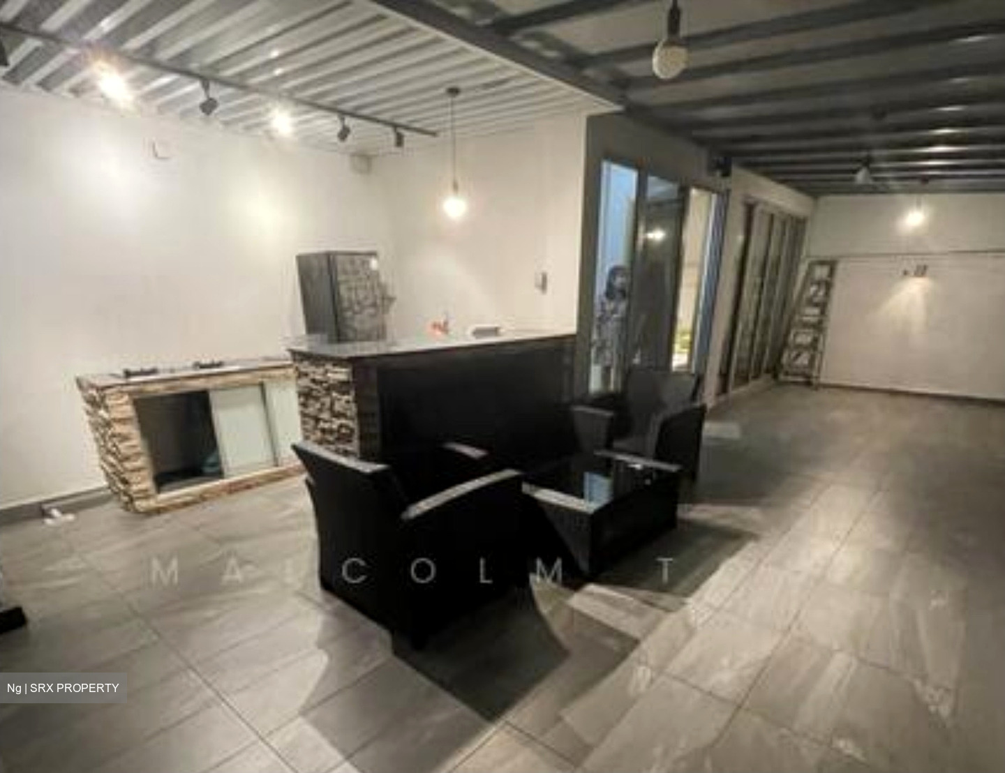 Casa Cambio (D19), Condominium #589969091